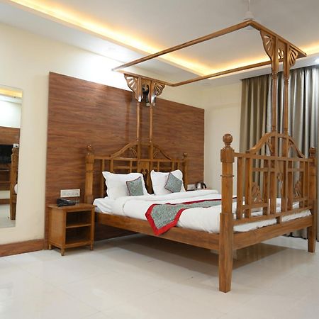 Orchha Club And Resort - Ocr 外观 照片