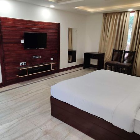 Orchha Club And Resort - Ocr 外观 照片