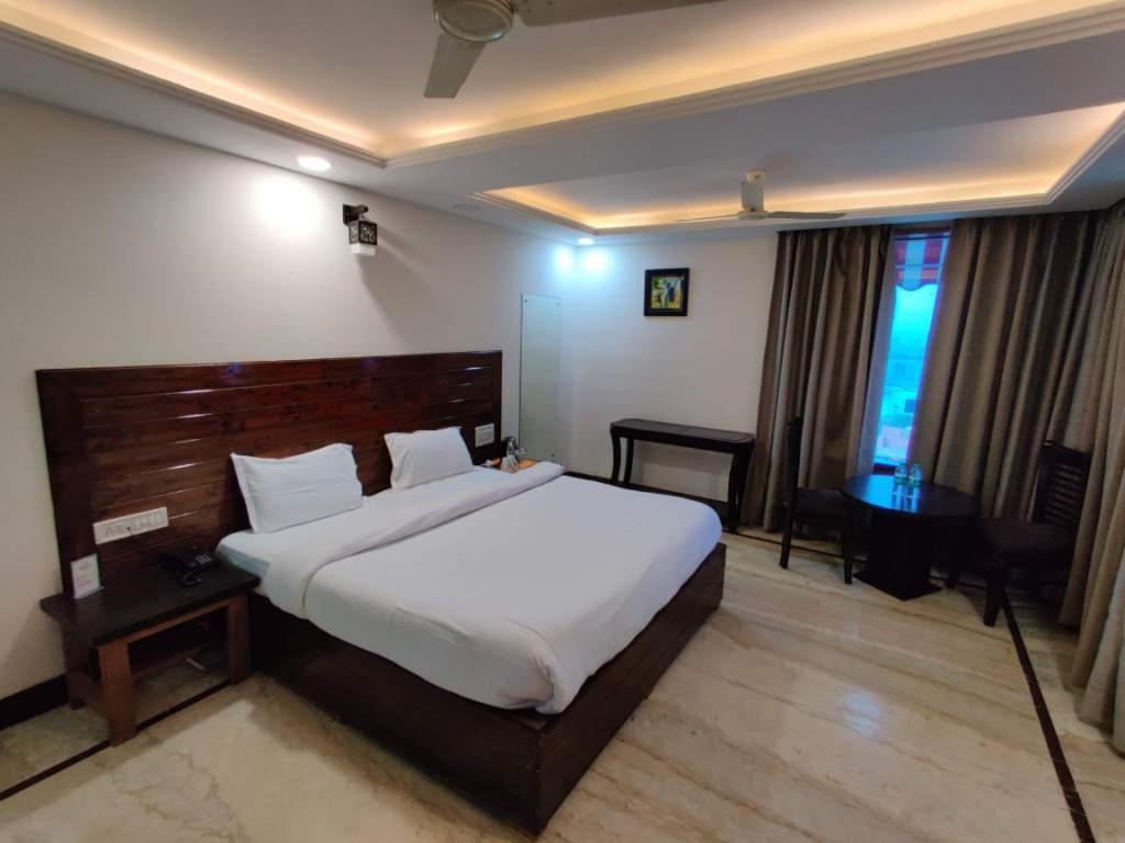 Orchha Club And Resort - Ocr 外观 照片