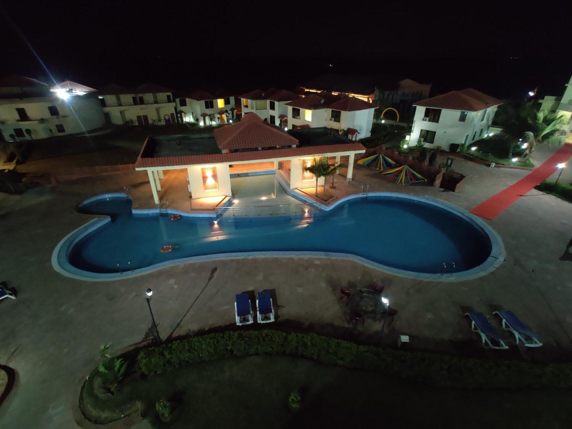 Orchha Club And Resort - Ocr 外观 照片