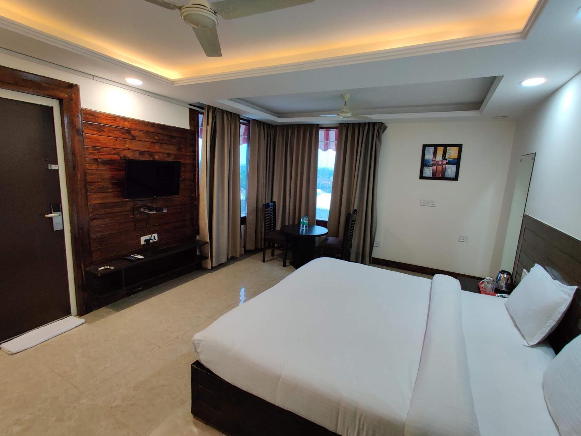 Orchha Club And Resort - Ocr 外观 照片
