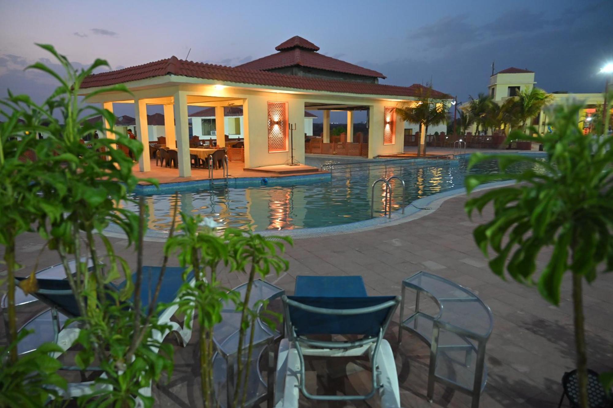 Orchha Club And Resort - Ocr 外观 照片