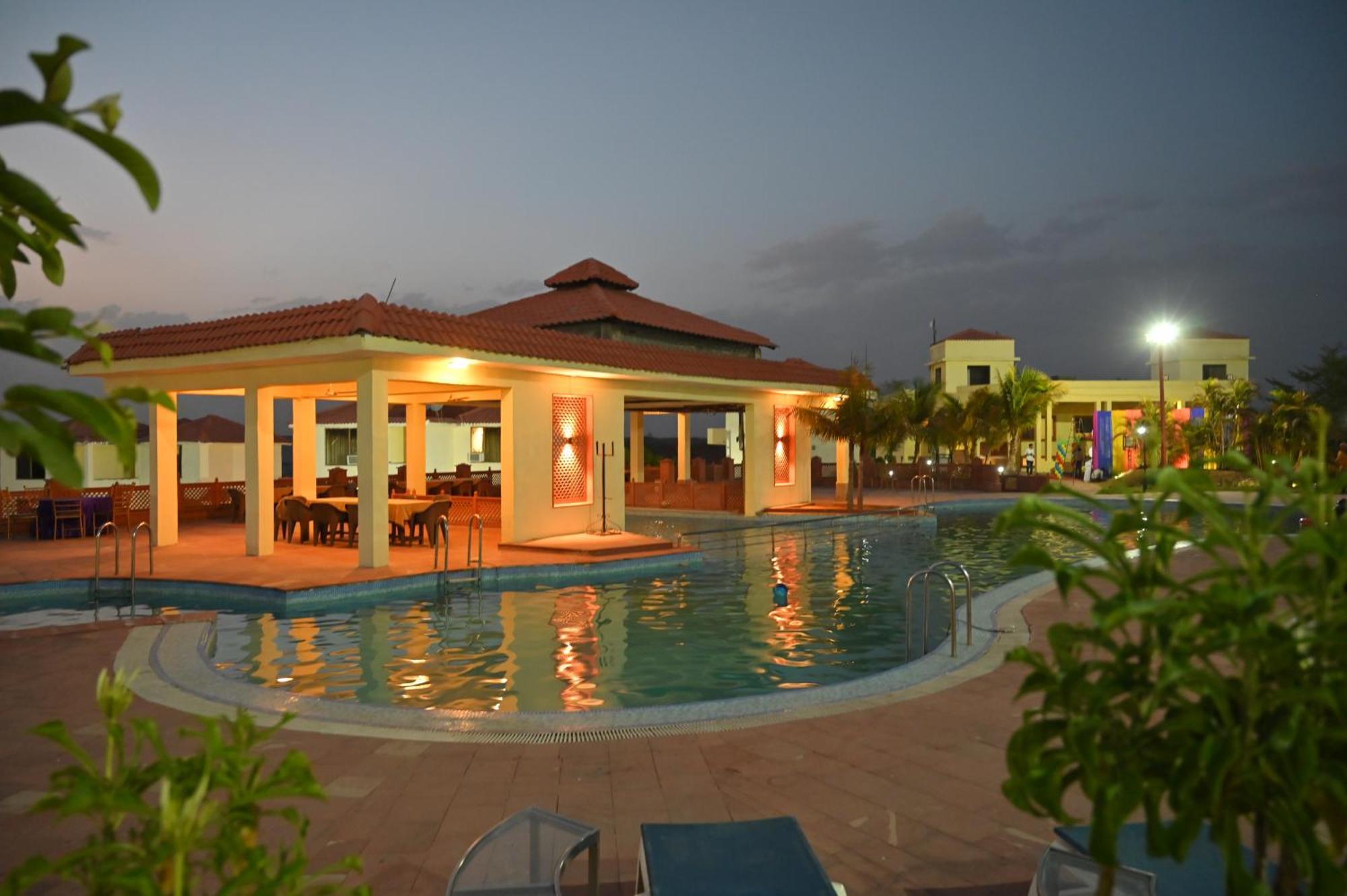 Orchha Club And Resort - Ocr 外观 照片