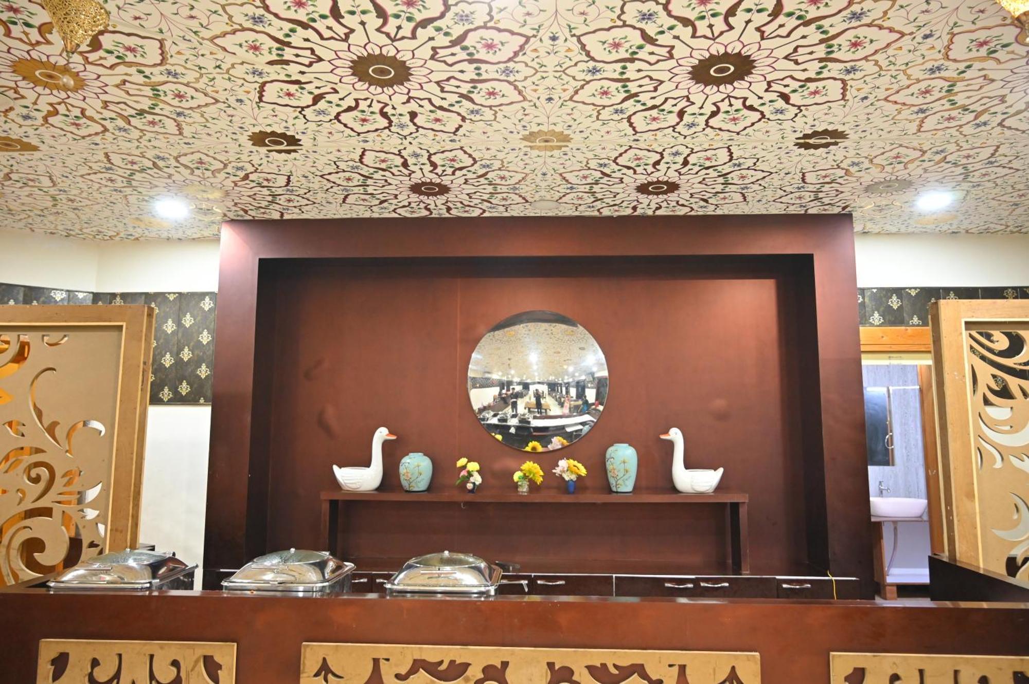 Orchha Club And Resort - Ocr 外观 照片