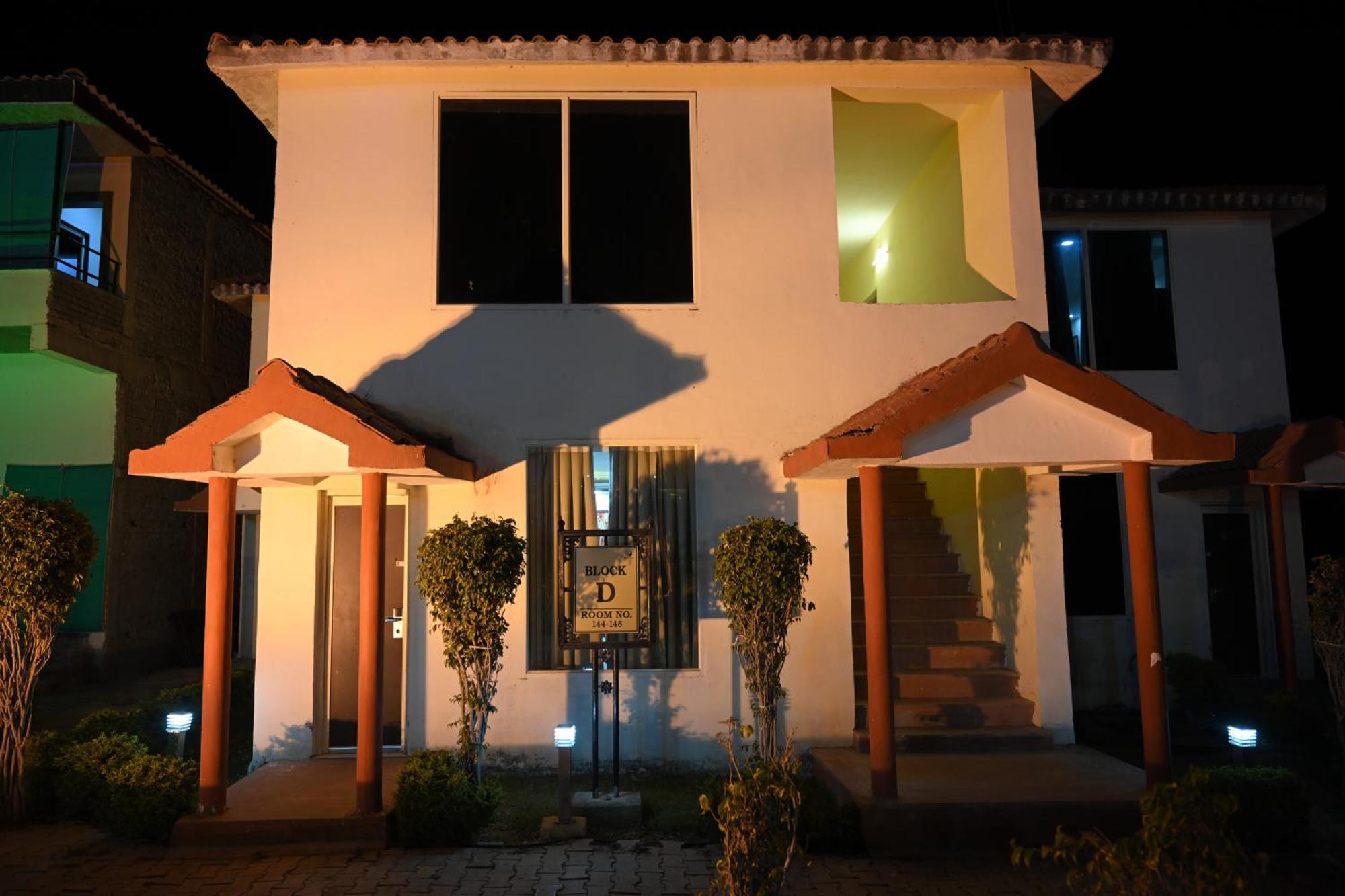 Orchha Club And Resort - Ocr 外观 照片