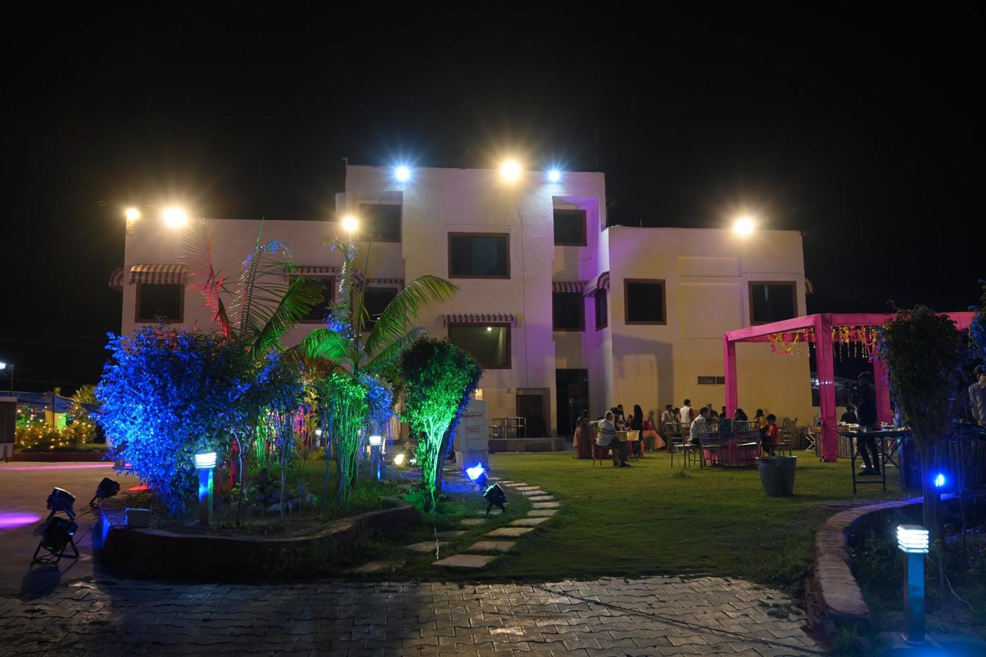 Orchha Club And Resort - Ocr 外观 照片