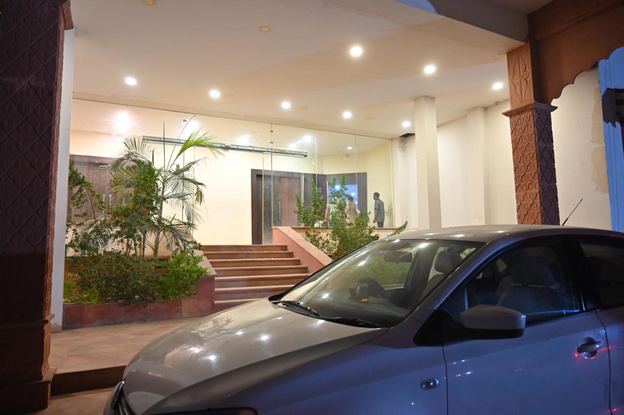 Orchha Club And Resort - Ocr 外观 照片