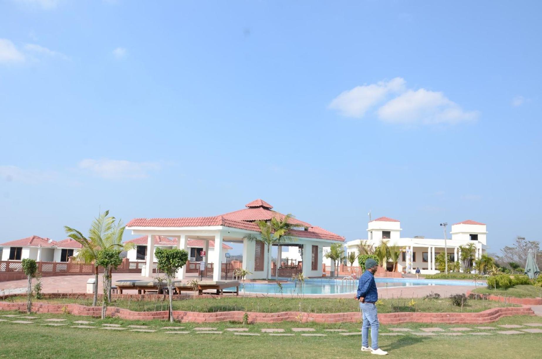 Orchha Club And Resort - Ocr 外观 照片